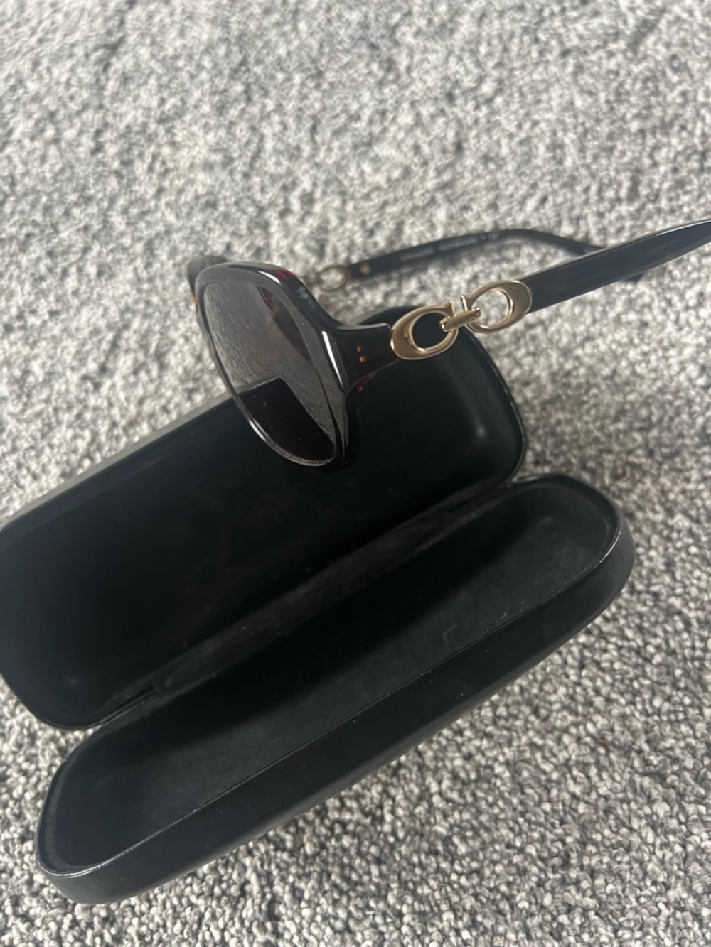 Coach Brown Tortoise Women's Sunglasses with Case - Picture 3 of 4